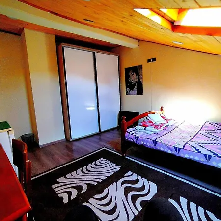 Centre Suits 2 Hostel *