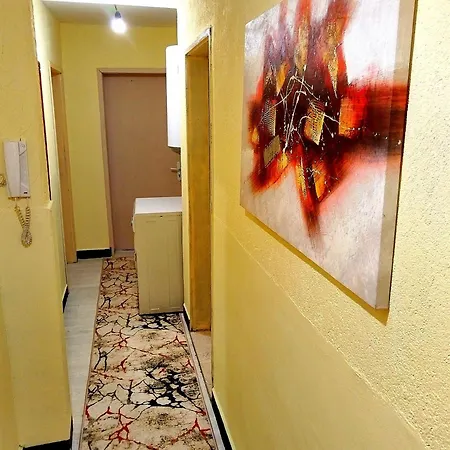 Centre Suits 2 * Warna