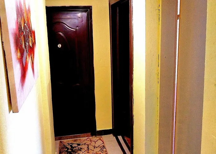 旅馆 Centre Suits 2 *